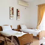 Erics Apartment
